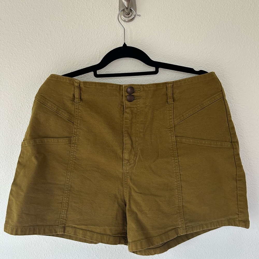Universal Thread Olive Women's Cargo Shorts
